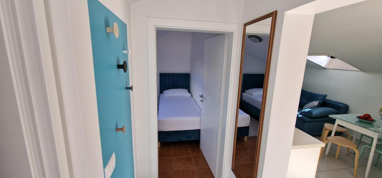 Apartmani Eladora Biograd Na Moru Exterior photo