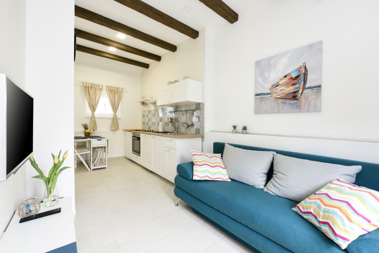 Apartmani Eladora Biograd Na Moru Exterior photo