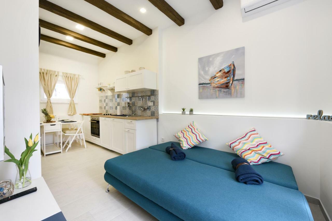 Apartmani Eladora Biograd Na Moru Exterior photo
