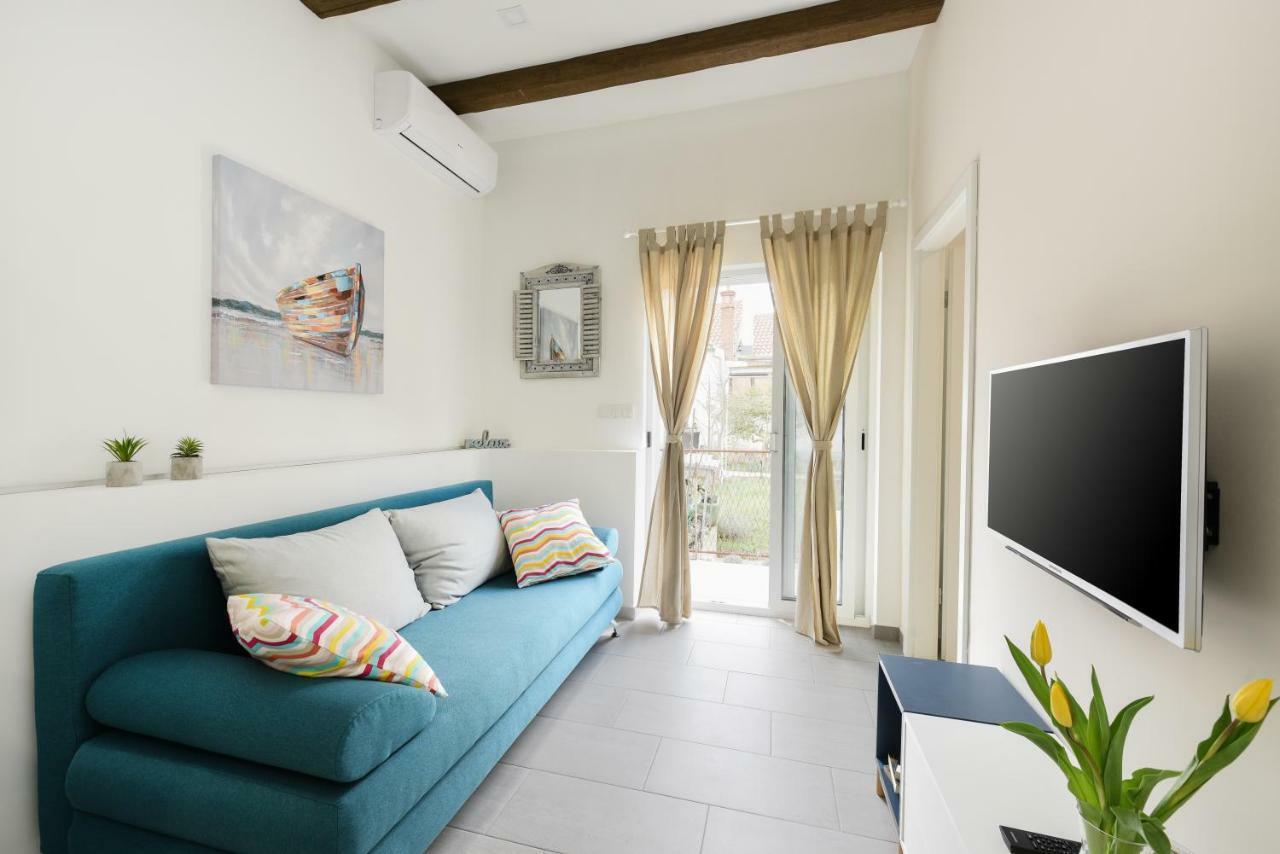 Apartmani Eladora Biograd Na Moru Exterior photo